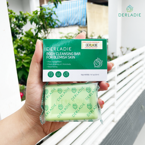 Xà phòng hỗ trợ giảm mụn cơ thể Derladie Cleansing Bar For Blemish Skin 50g
