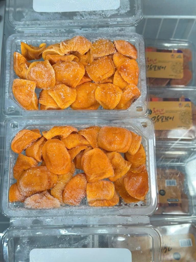 Hồng Lát Sấy Hàn Quốc Hộp 300Gram