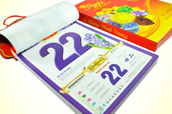  Lightweight coated paper 