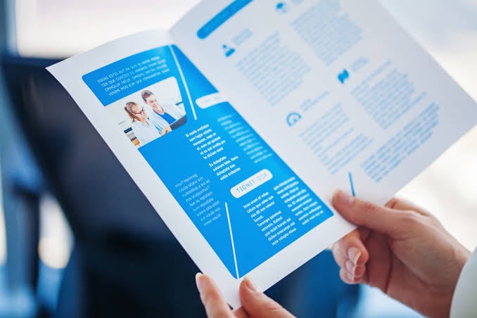  Lightweight coated paper 