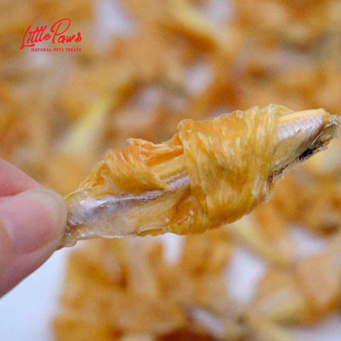 Little Paws Chicken Wrapped Anchovies – Cá Cơm Cuộn Ức Gà Sấy 115g