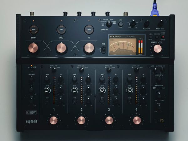 Bàn DJ Mixer AlphaTheta EUPHONIA