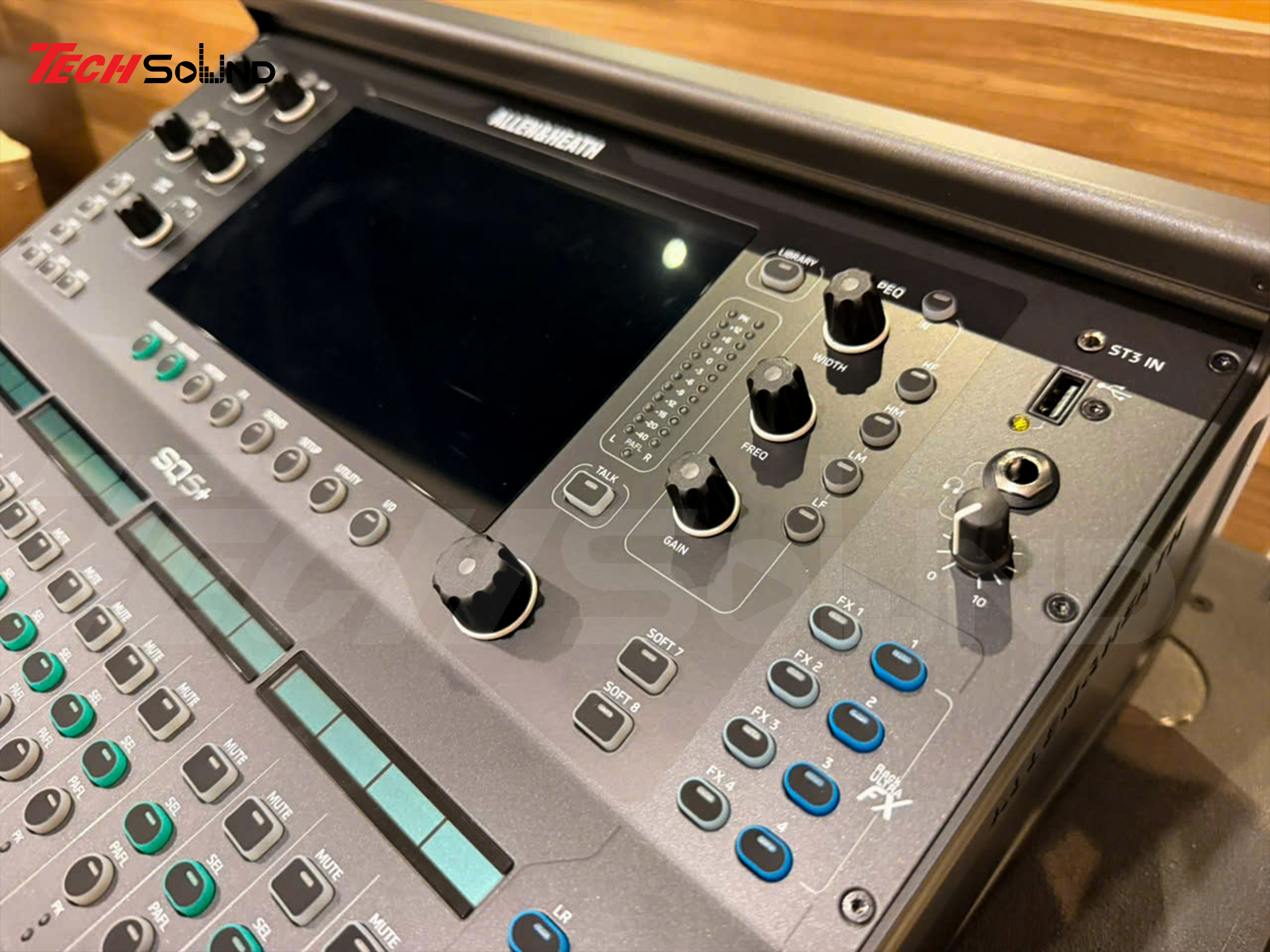 Bàn Mixer Allen & Heath SQ5+