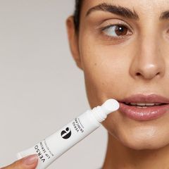 VERSO Tinh Chất Dưỡng Môi Retinol 8 Làm Trẻ Hoá Môi 15 ml | Verso Retinol 8 Lip Serum