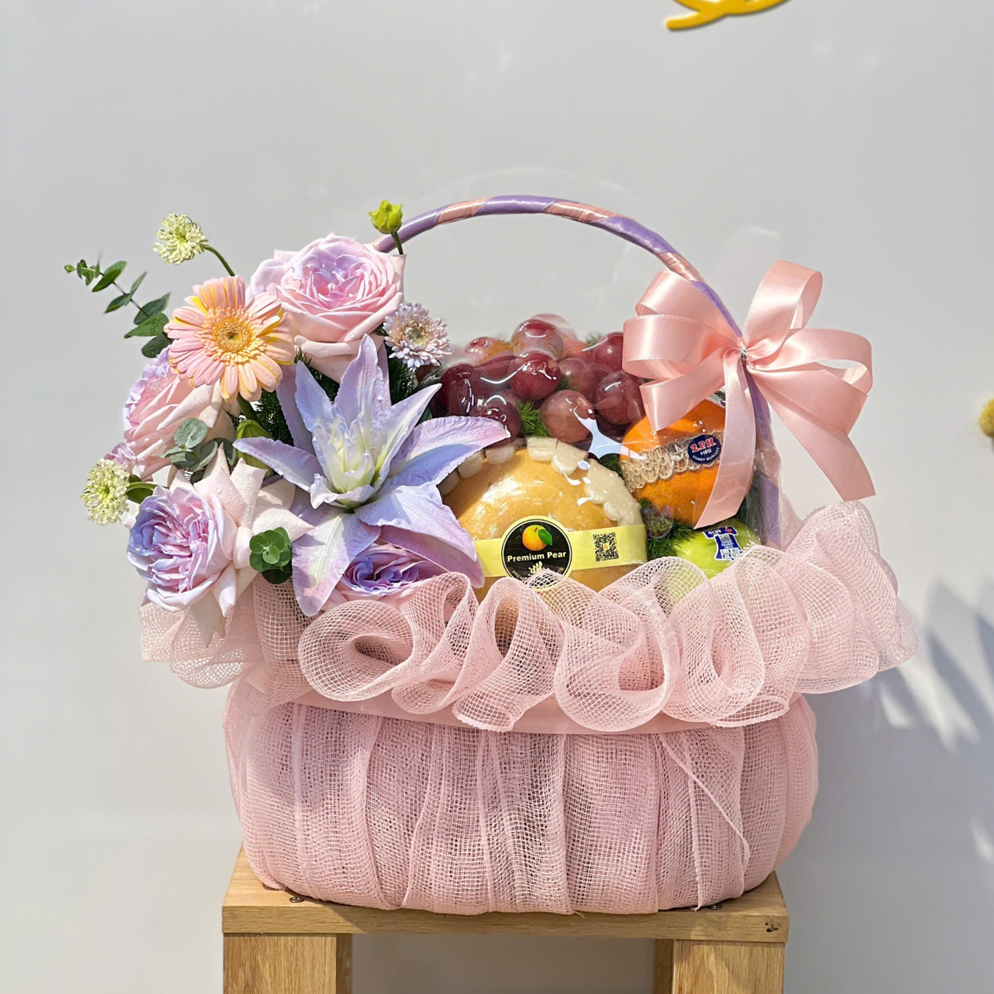  Giỏ Trái Cây Nhập Khẩu Cao Cấp – Tone Hồng Pastel 