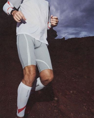 Bó Ống Chân 2XU Lightweight Desert Compression Calf Guards - White/Heat Visions