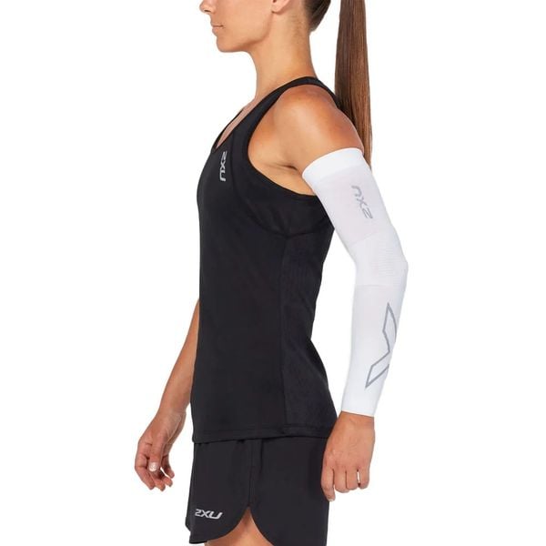 Bó Calf Tay 2XU Flex Compression Arm Sleeves - WHT/GRY
