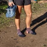  Tất Xỏ Ngón Chạy Địa Hình Injinji Women Trail Midweight Mini Crew - Raven 