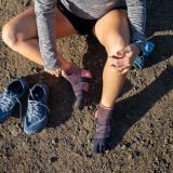  Tất Xỏ Ngón Chạy Địa Hình Injinji Women Trail Midweight Mini Crew - Raven 