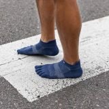  Tất Xỏ Ngón Chạy Bộ Injinji RUN Lightweight No Show - Navy 