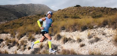 Bó Bắp Chân Compressport Calf R2 3.0 - Safety Yellow/White