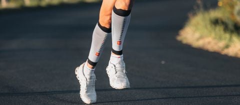 Bó Bắp Chân Compressport Calf R2 3.0 - Grey Melange/Black