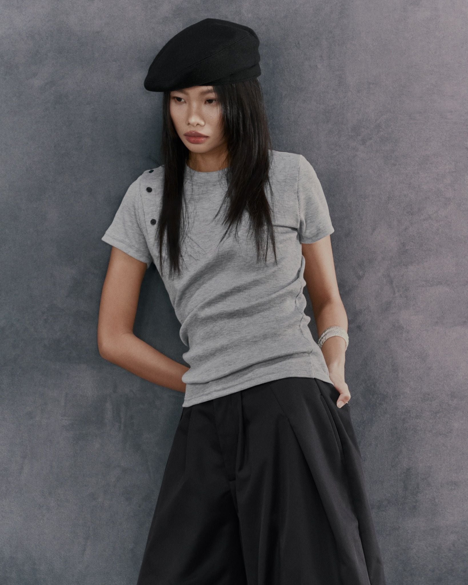  BUTTON ATTITUDE TOP 