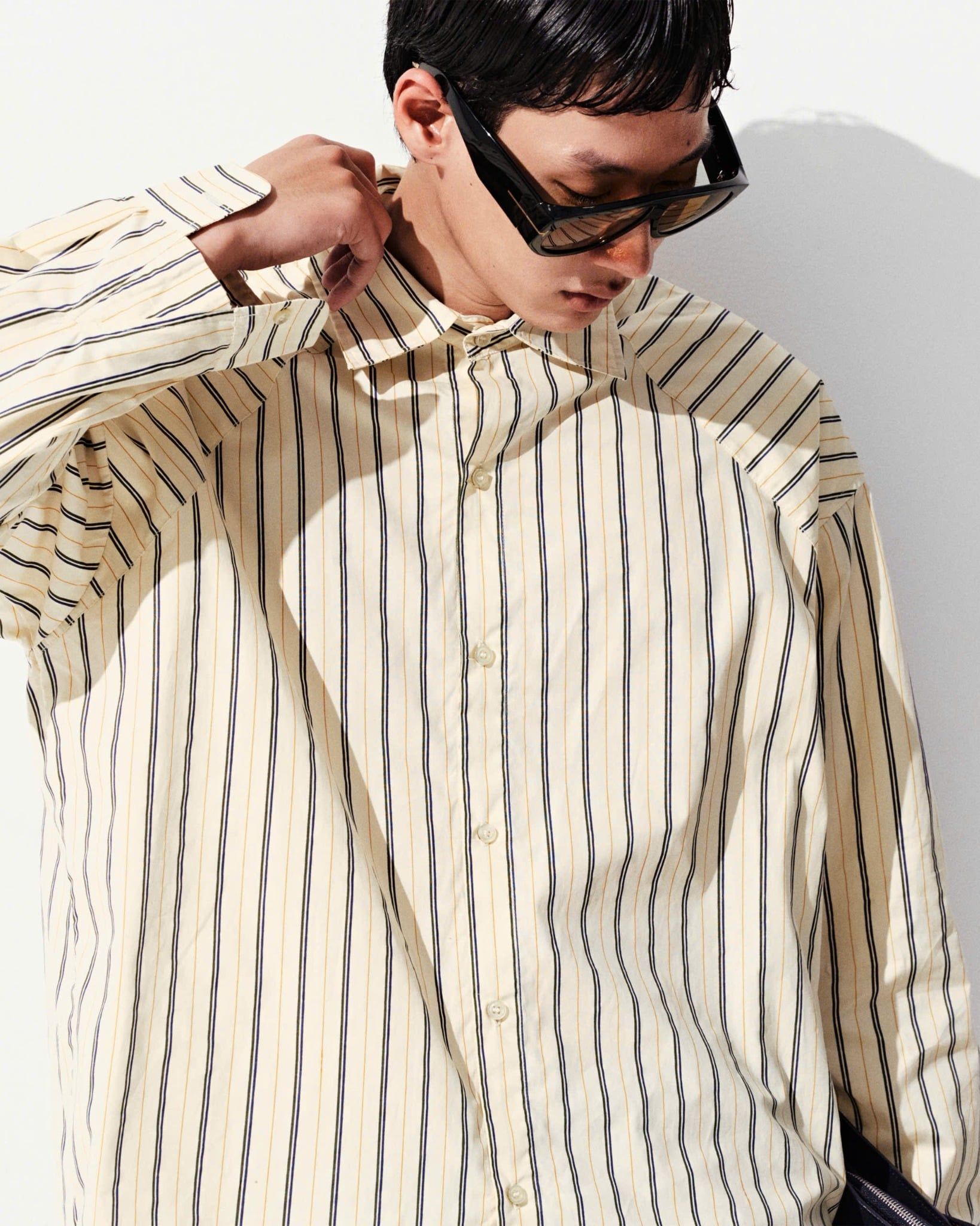  STRIPED SHIRT 