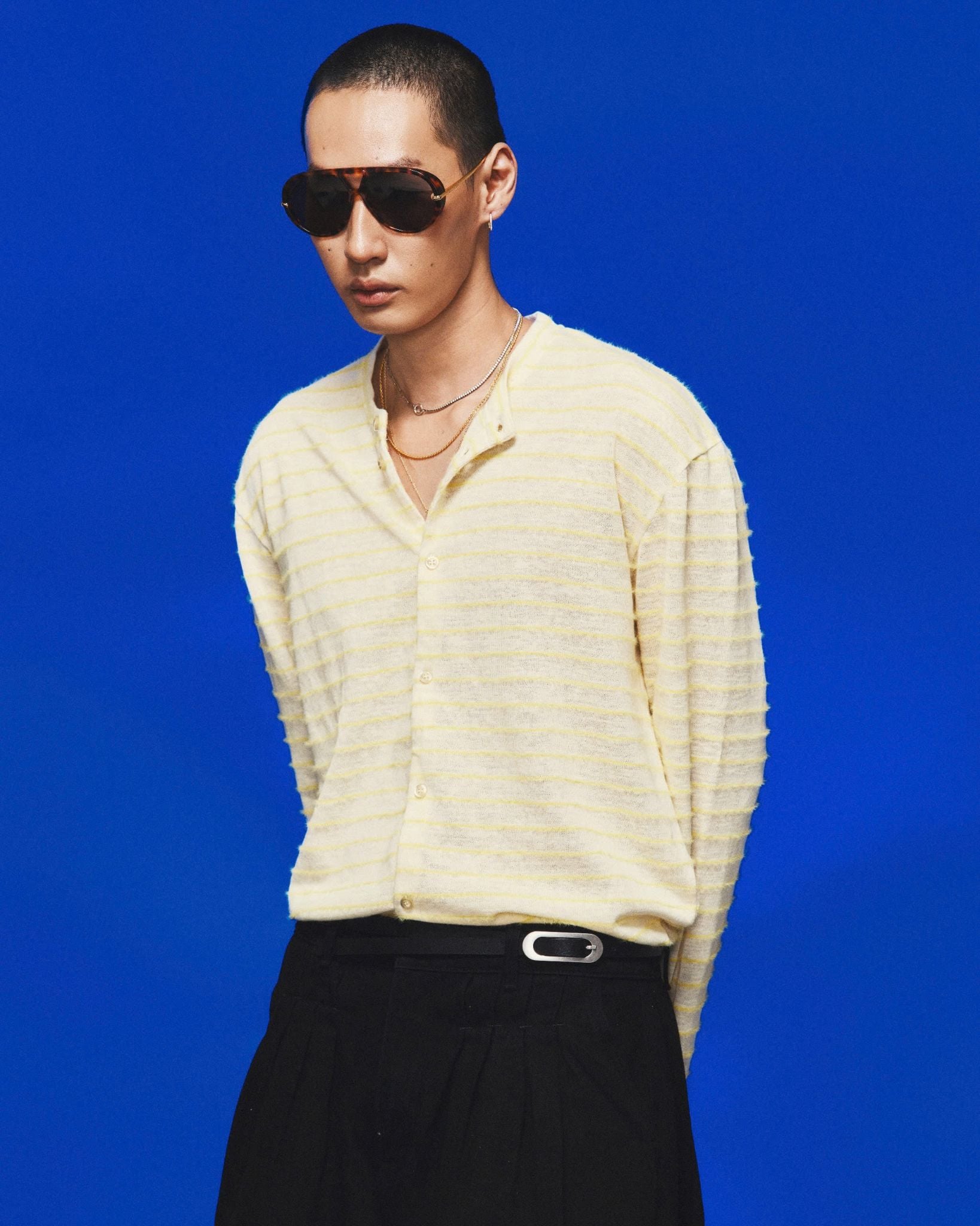  MULTI-PLEATED DENIM PANTS 