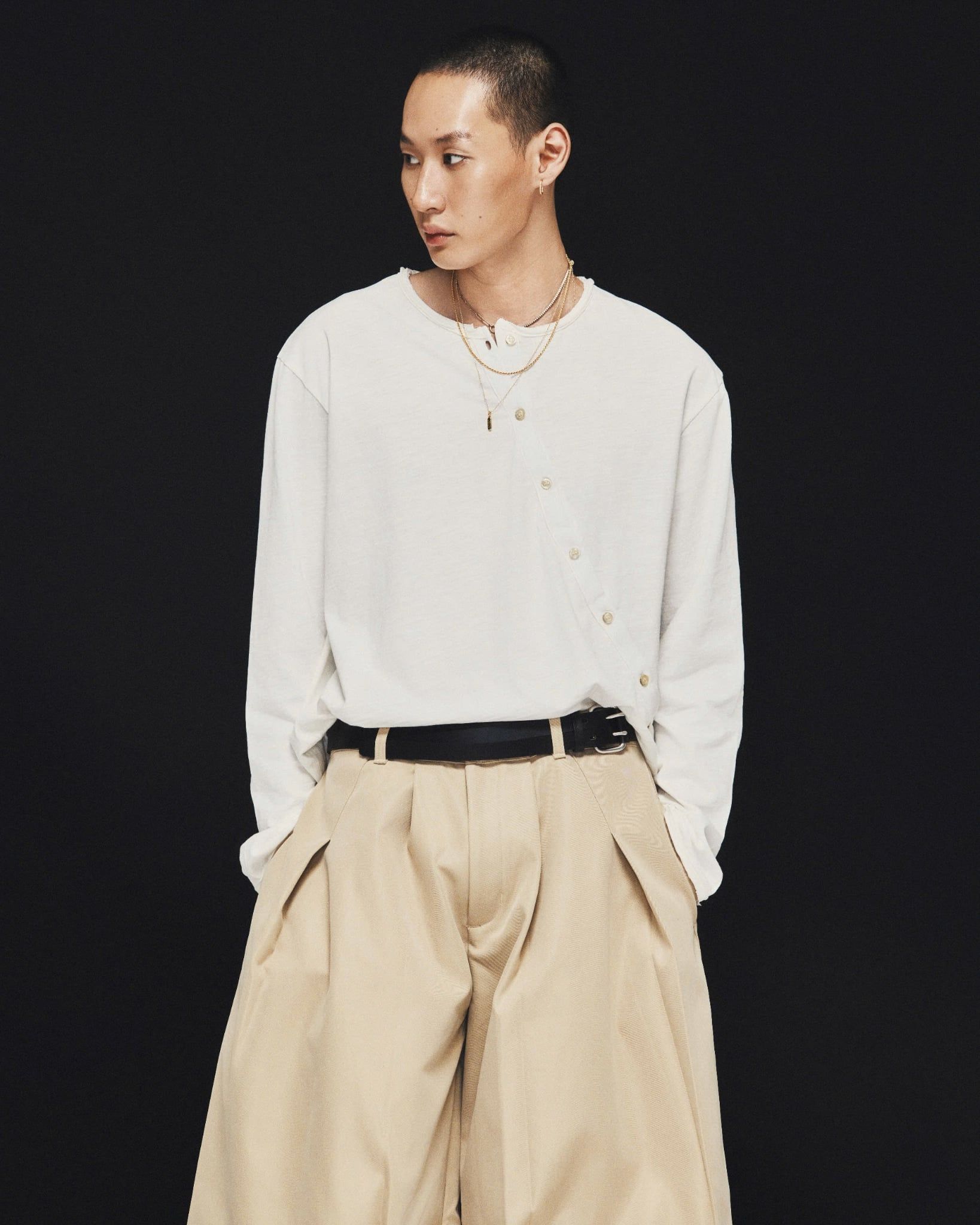  OBLIQUE BUTTON TOP 
