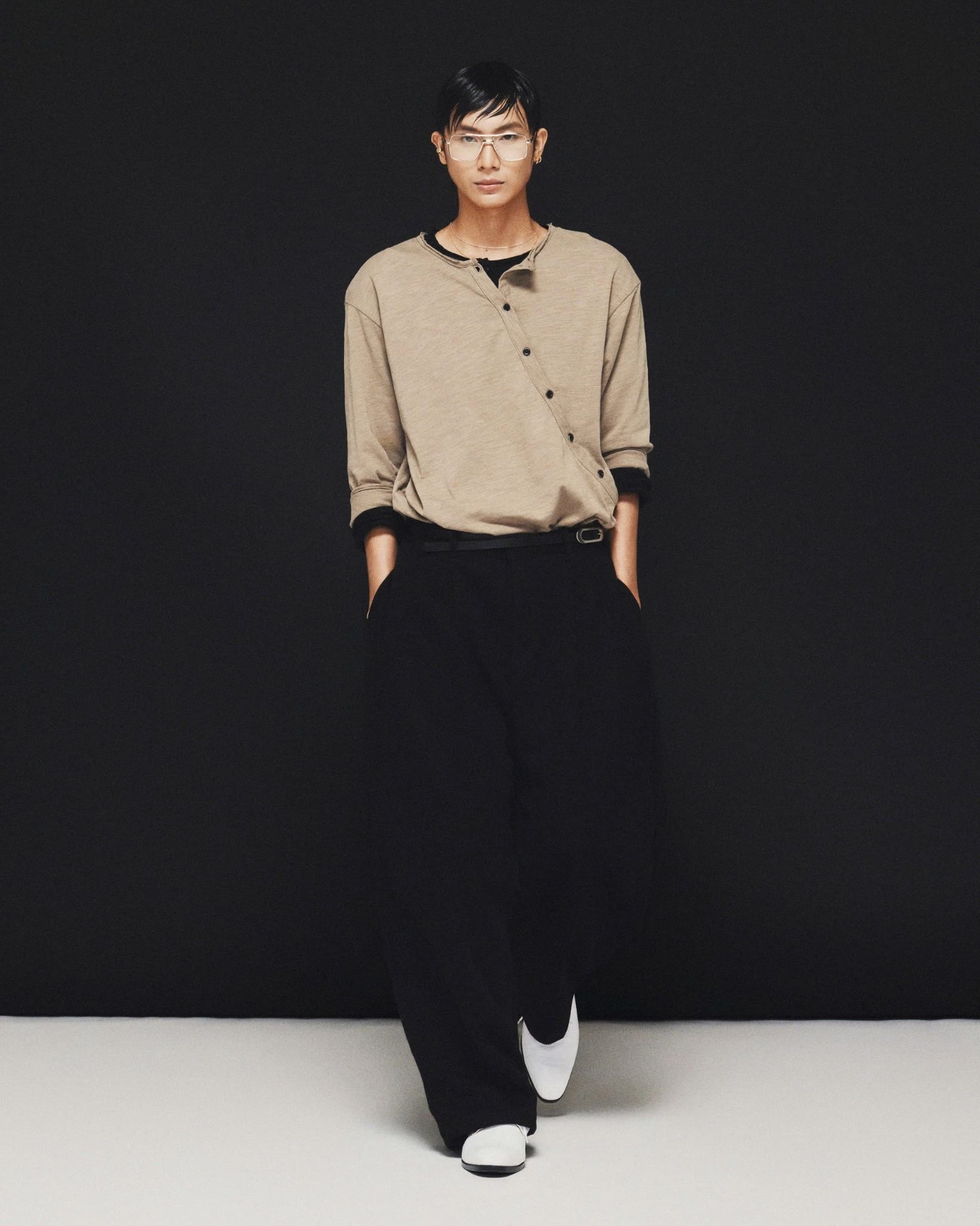  OBLIQUE BUTTON TOP 