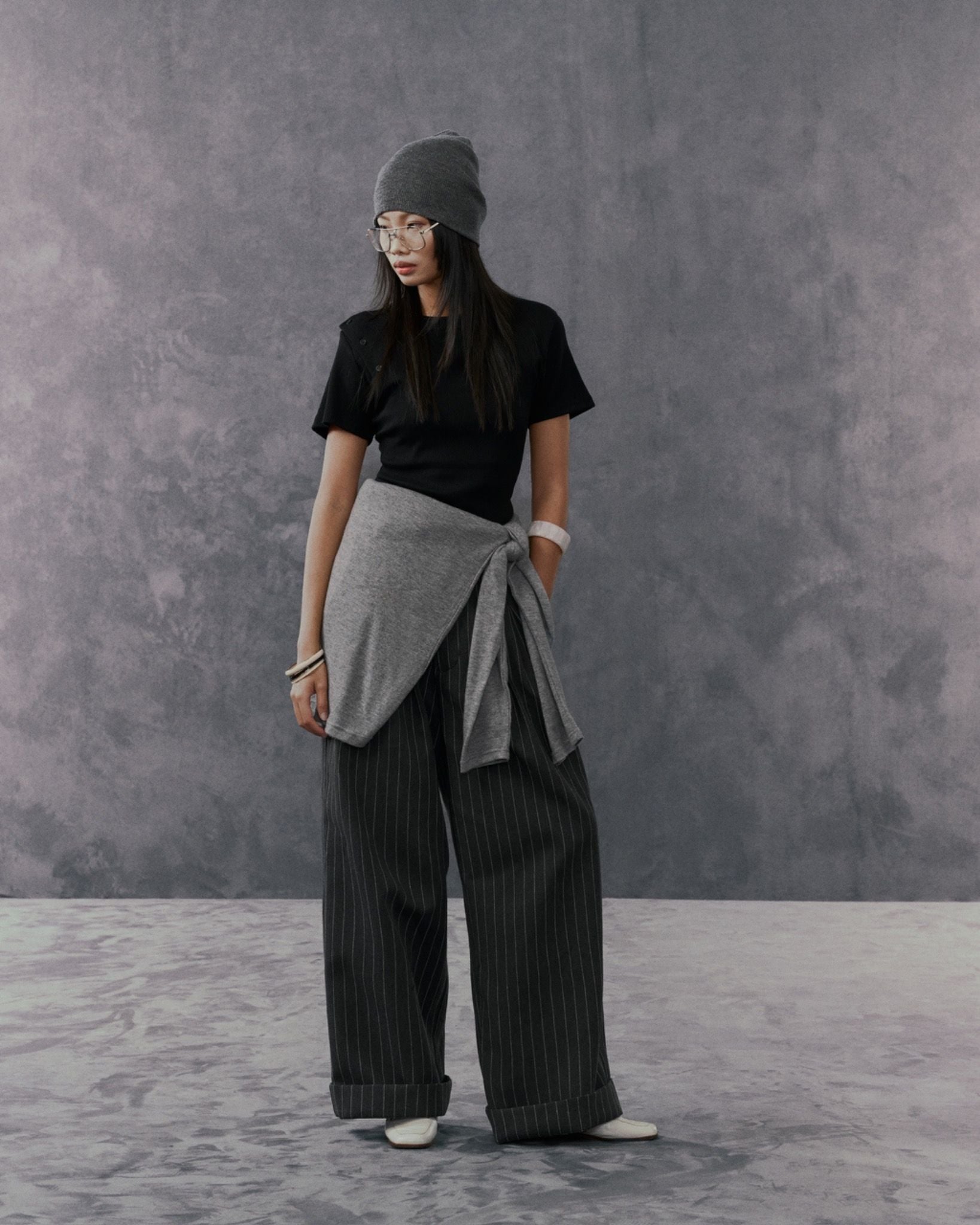  BUTTON ATTITUDE TOP 