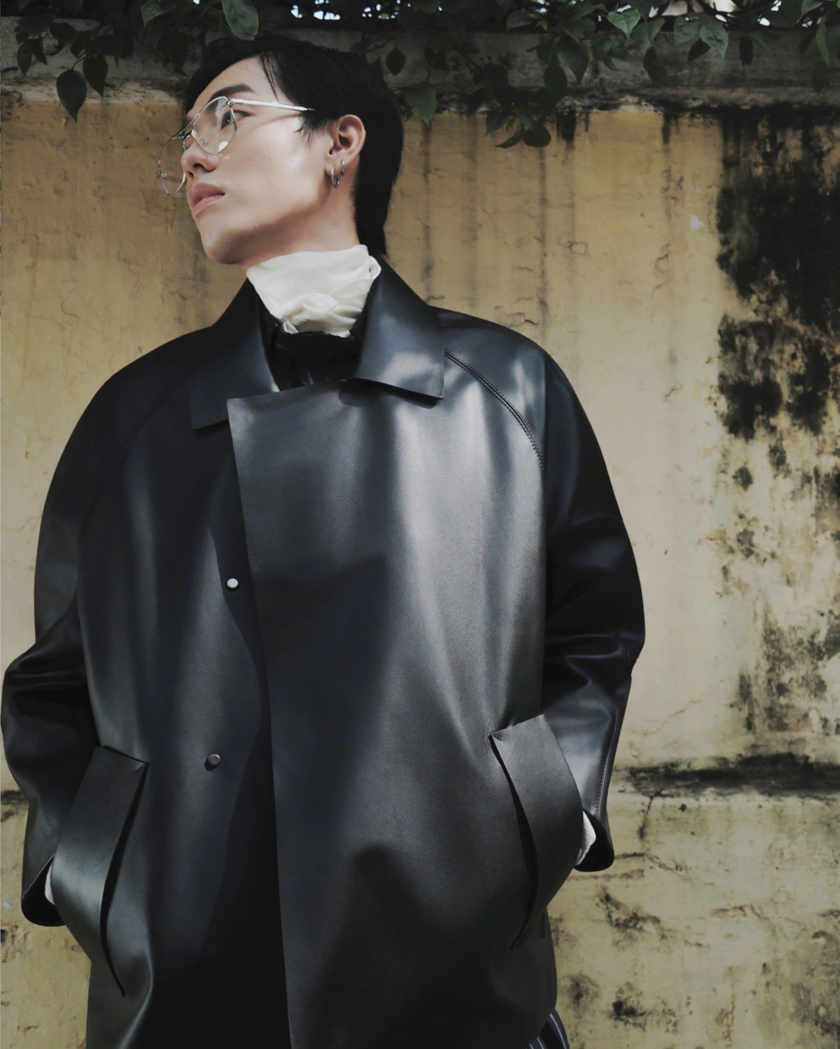  TWIN-ROW LEATHER JACKET 