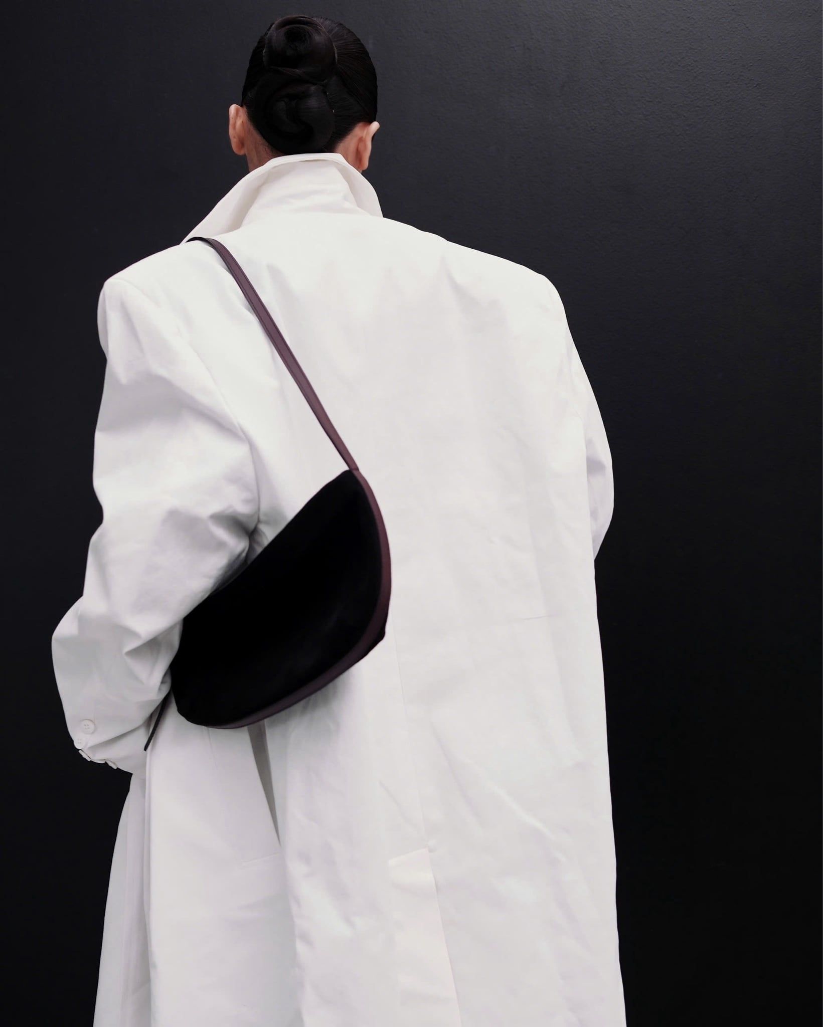 HALF MOON LEATHER BAG 