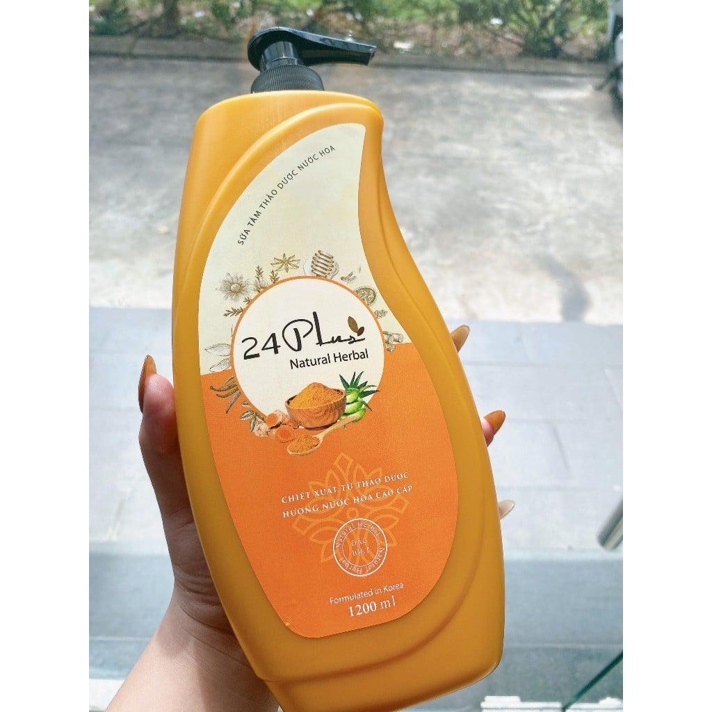 Sữa tắm thảo dược hương nước hoa 24Plus màu cam 1200ml - Tặng nón ủ tóc