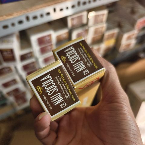 Thuốc Nhuộm Tóc Nâu Chocolate AZ008 Cân Bằng Thông Minh - Tặng Oxy & Bao Tay
