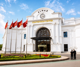  Đồng hồ công cộng tòa nhà Almaz Vinhomes Riverside, Hà Nội 