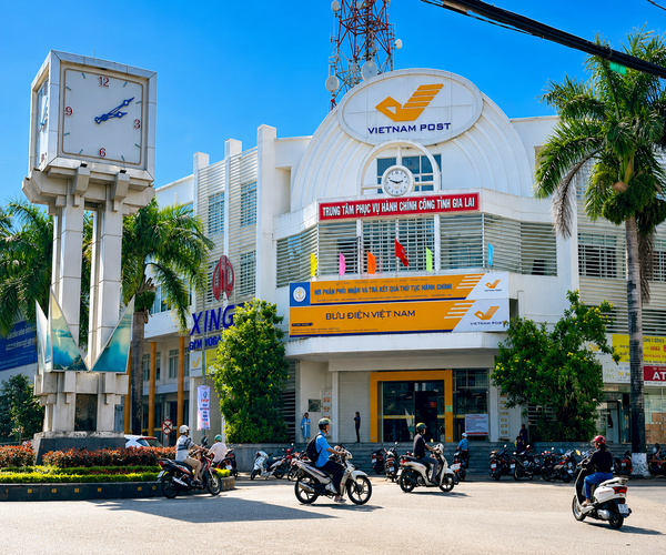 Đồng hồ tháp bưu điện VNPT Gia Lai 