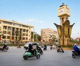  Tháp đồng hồ vòng xuyến Cẩm Phả Quảng Ninh 