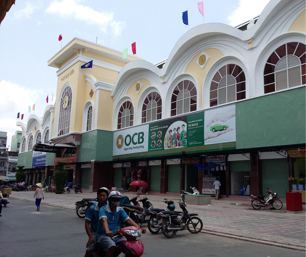  Đồng hồ công cộng chợ Bạc Liêu 