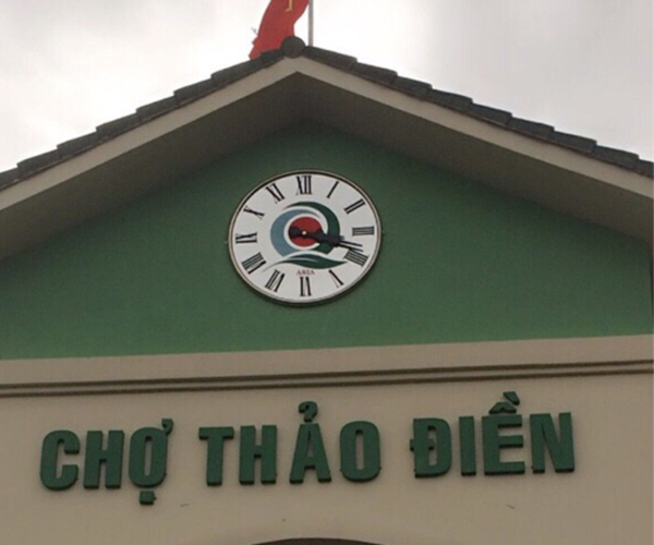  Đồng hồ công cộng chợ Thảo Điền Hồ Chí Minh 