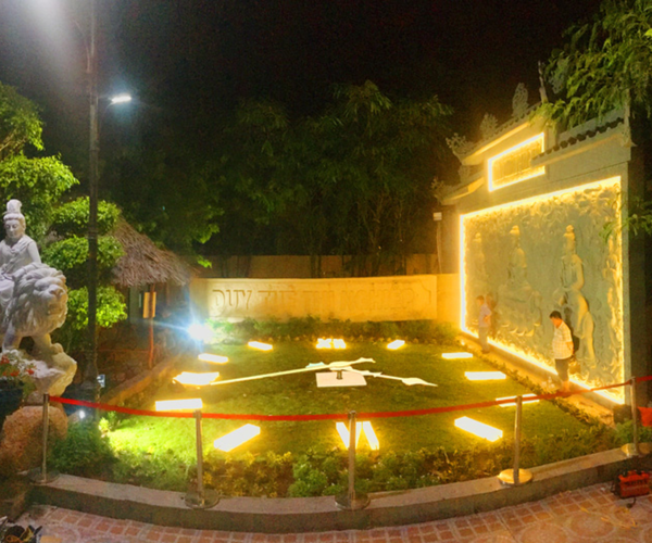  Đồng hồ hoa Chùa Pháp Bảo Hồ Chí Minh 