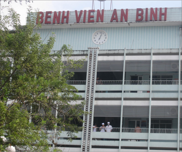  Đồng hồ công cộng bệnh viện An Bình Hồ Chí Minh 