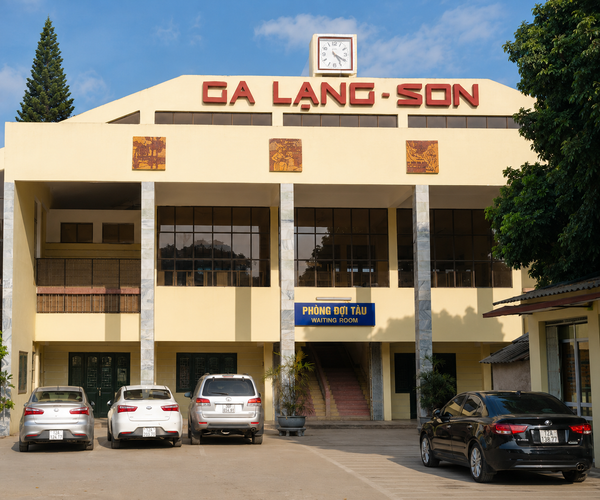  Đồng hồ công cộng Ga Lạng Sơn 