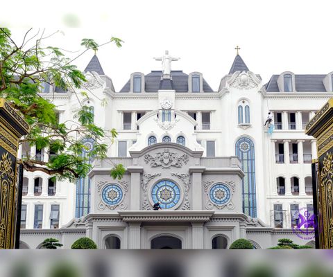 Đồng hồ công cộng nhà thờ