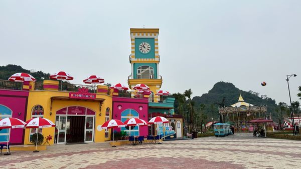  Tháp đồng hồ công cộng 21 m – điểm nhấn kiến trúc tại BRIGHTPARK Hà Nam 
