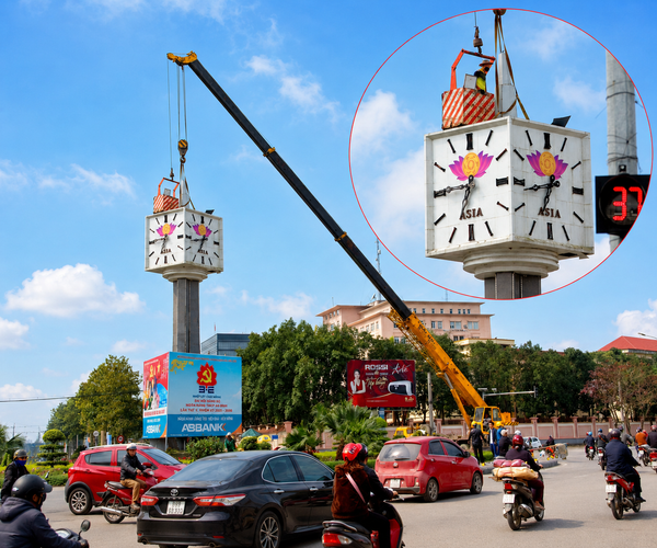 dong-ho-cong-cong-kich-thuoc-lon