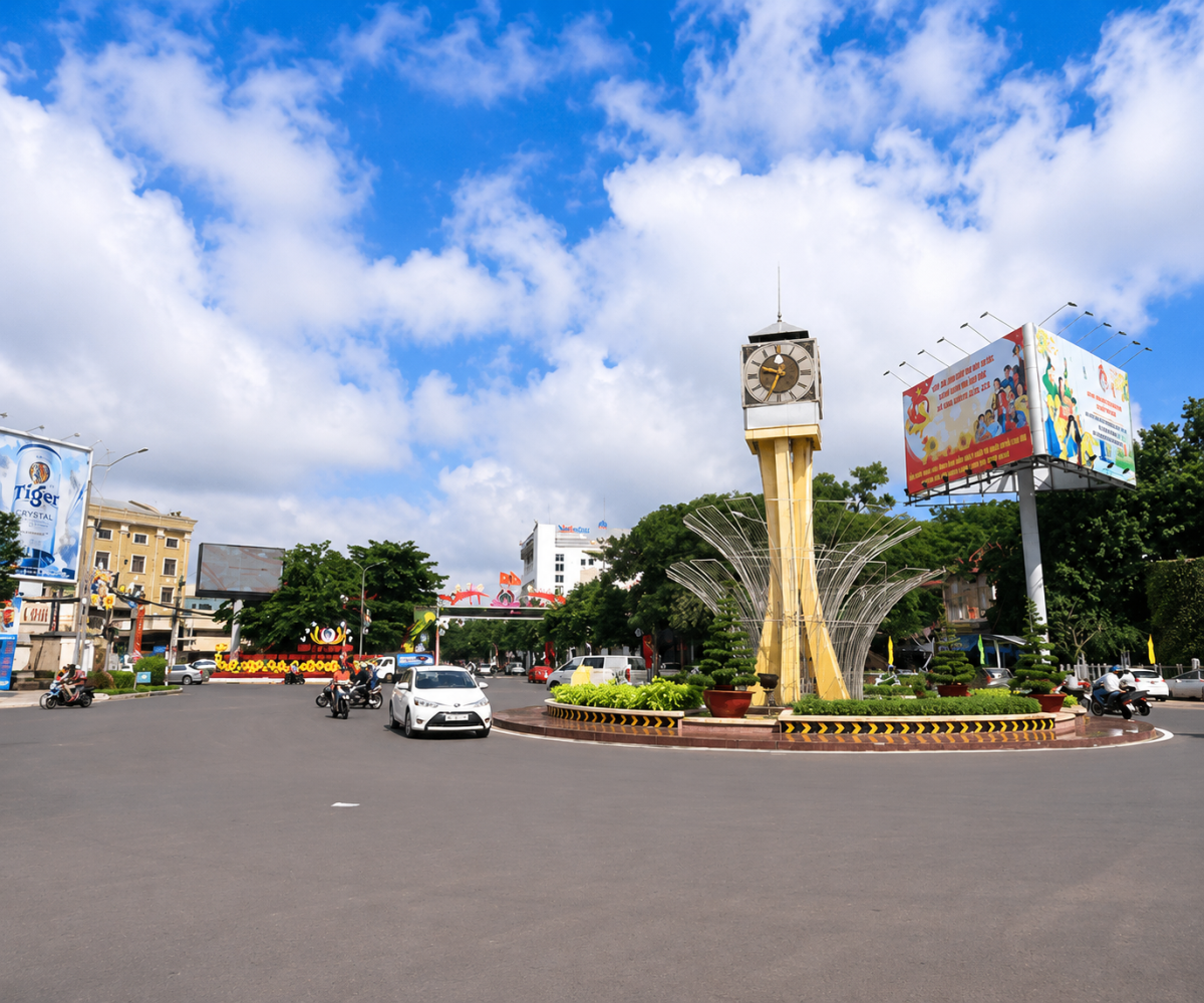  Tháp đồng hồ công cộng vòng xuyến Biên Hòa Hồ Chí Minh 