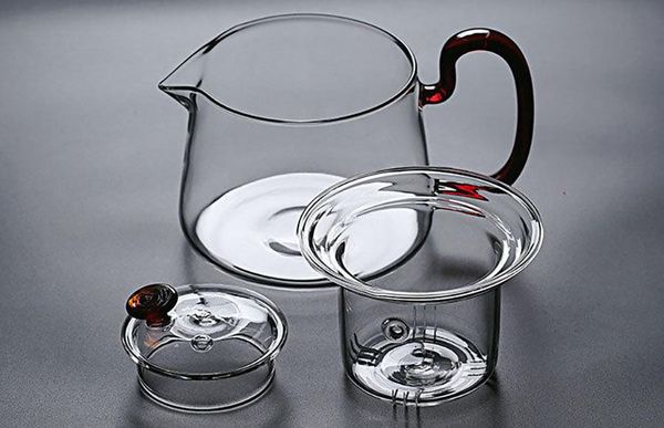Ấm pha trà thủy tinh chịu nhiệt Borosilicate cao cấp có lõi lọc, quai hổ phách cực đẹp của Tôi Yêu Trà