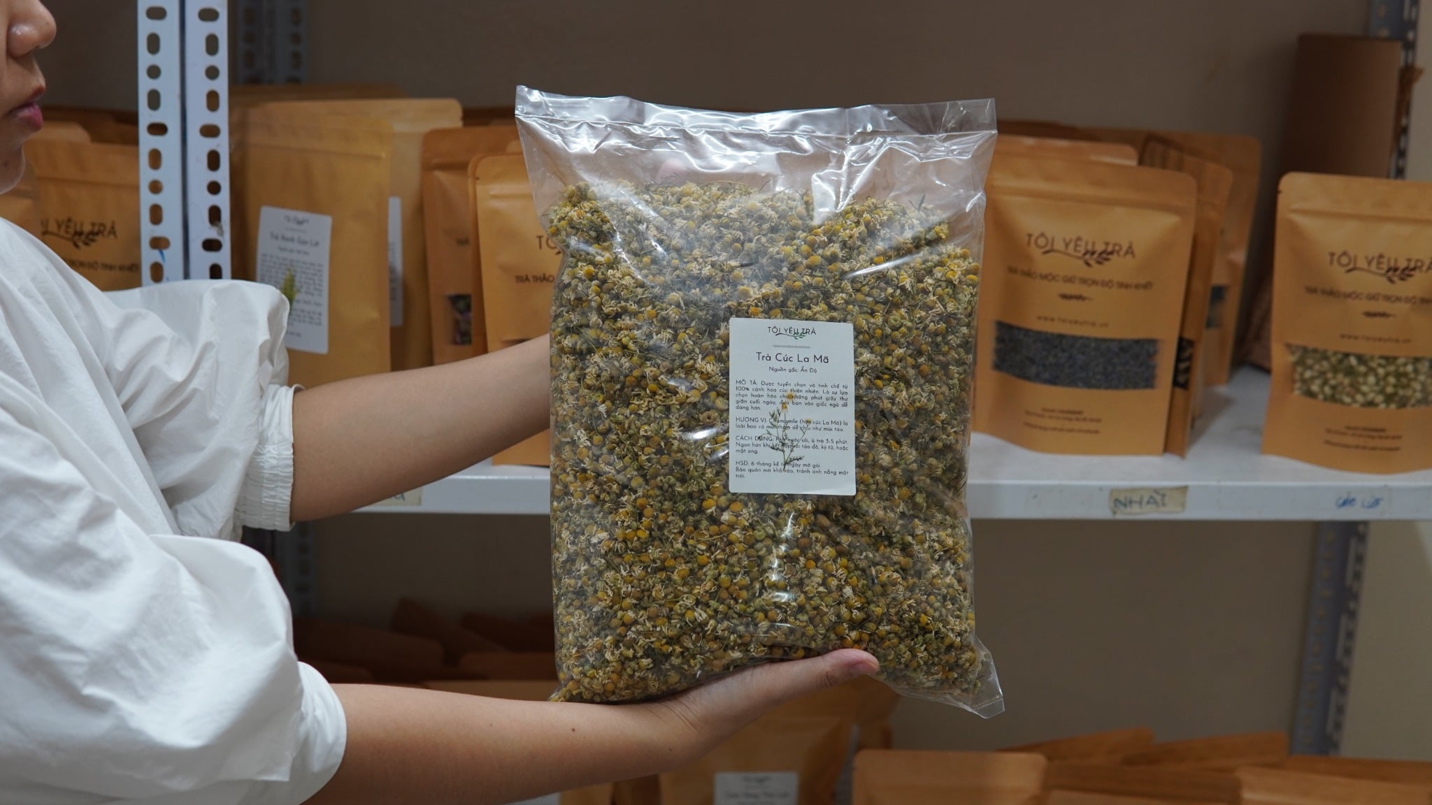 [500 Gram] Trà Hoa Cúc La Mã Chamomile Túi 500 Gram - An Thần, Đẹp Da, Giảm Stress