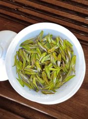 Bạch Trà Tiên Tây Côn Lĩnh - Trà Hoang Dã