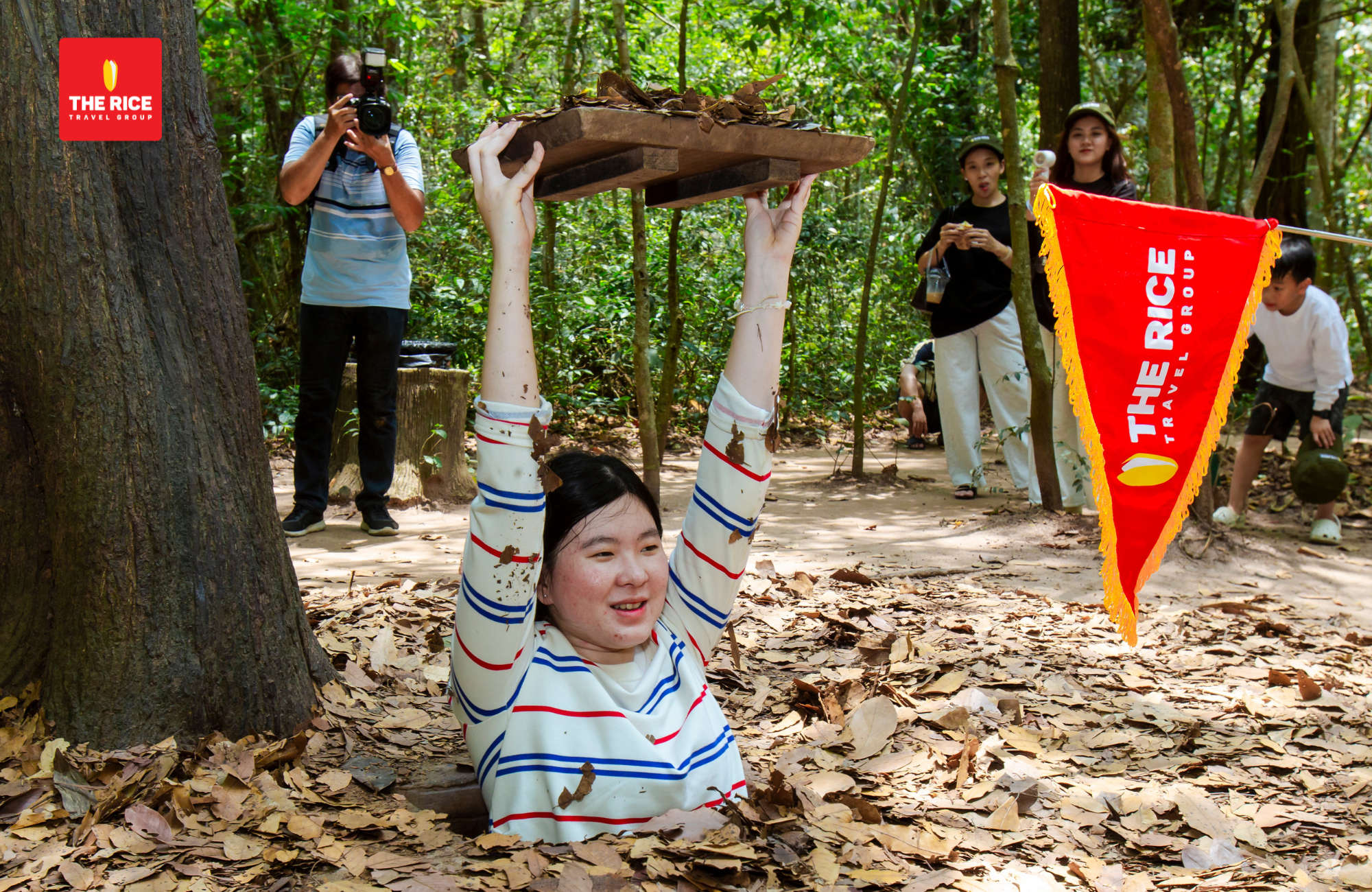  Tour Cu Chi Tunnels 1/2 Day Premium 