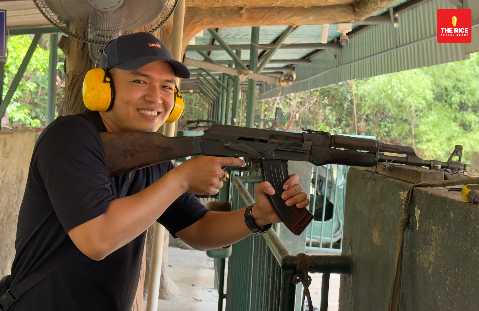  Tour Cu Chi Tunnels 1/2 Day Premium 