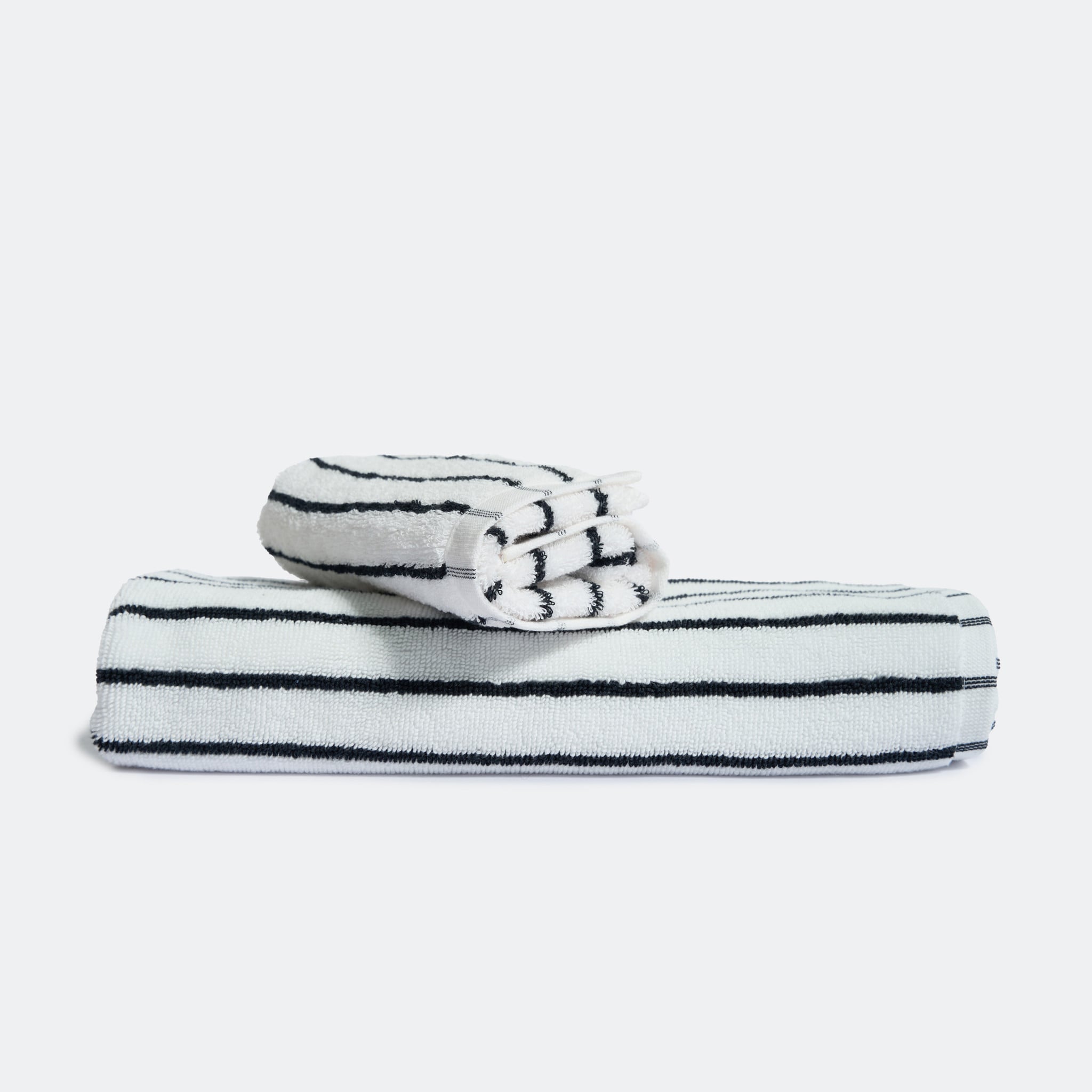 Khăn Cotton cao cấp - Họa tiết Sọc đen