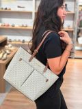  Túi Tote Michael Kors Jet Set Medium Logo Pocket Tote Bag Vanila 35F3GTVT3B 