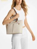  Túi Tote Michael Kors Jet Set Medium Logo Pocket Tote Bag Vanila 35F3GTVT3B 