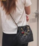  Túi Đeo Chéo Coach Jade Drawstring Bag With Quilting Black CER88 