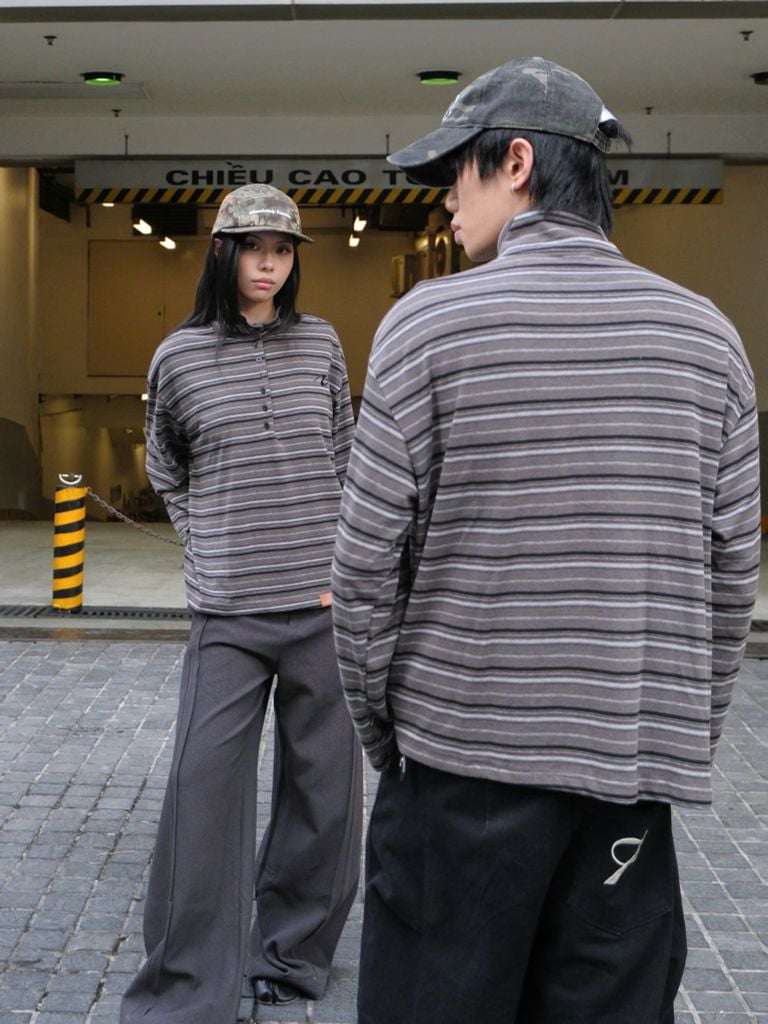 [GIÁ MỞ BÁN] Áo Thun Dài Tay Kẻ Sọc NEWSEVEN Striped Button High-Neck ADT.549