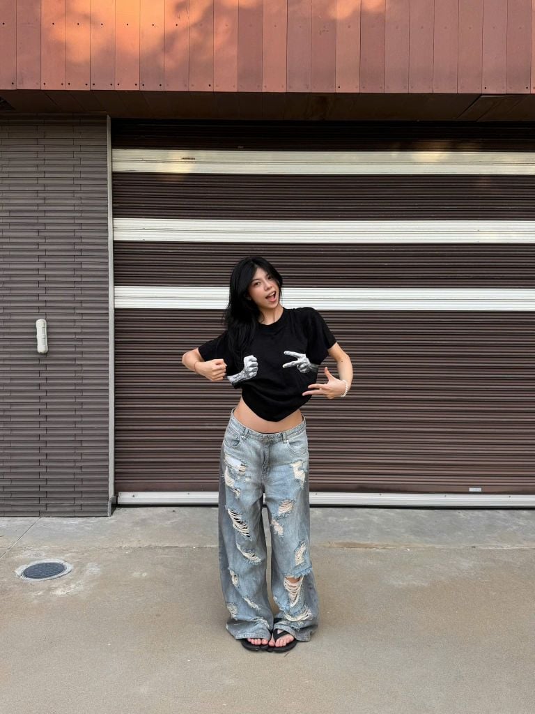 Áo Thun Xước NEWSEVEN “rock scissor paper” Boxy tee NAT.536