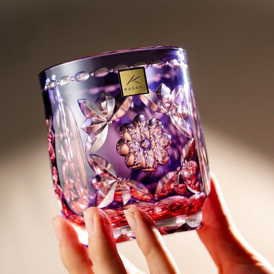 Ly pha lê rock glass Edo Kiriko 'Hana Temari' 300ml màu hồng được chế tác bởi nghệ nhân Hideaki Shinozaki | Kagami Crystal T853 - 3034-WAP